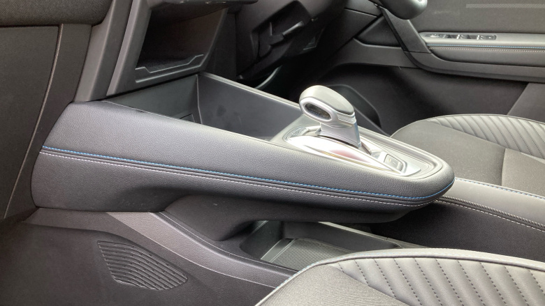 Renault Symbioz 1.6 E-Tech FHEV 145 Iconic Esprit Alpine 5dr Auto Hybrid Estate